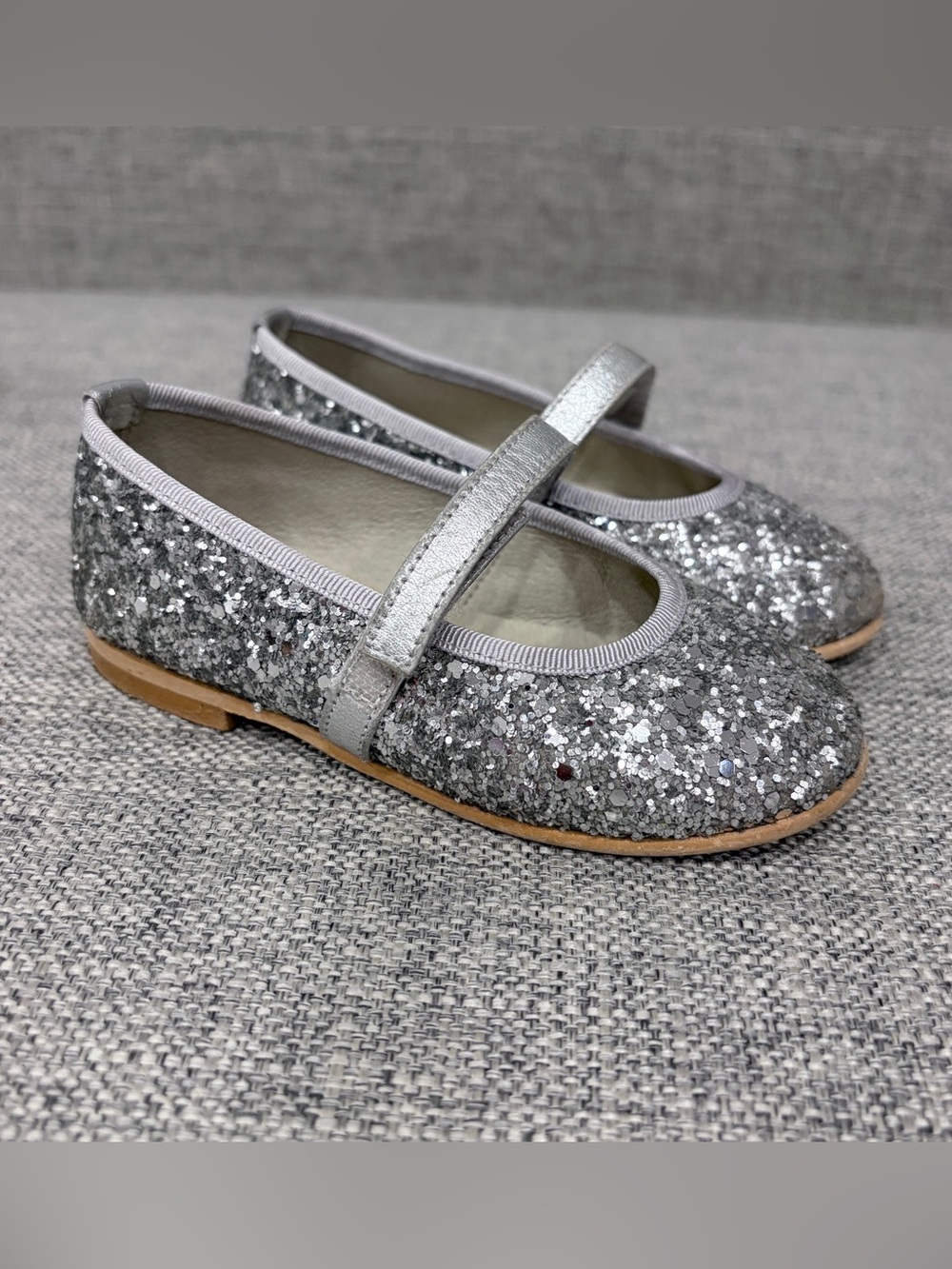 Childrenchic size 23 Silver Glitter Mary Janes GUC
